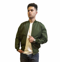 Cargar imagen en el visor de la galería, Chaqueta Bomber Basic Varón